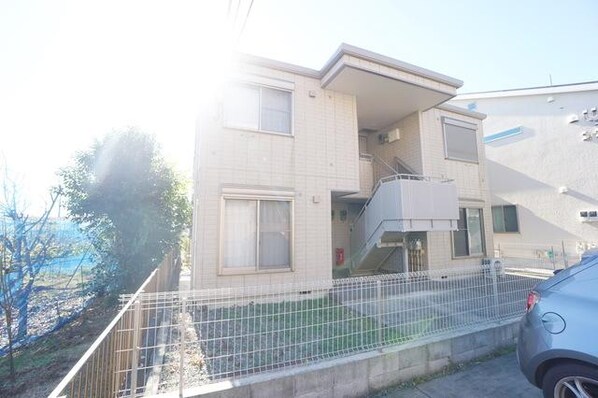 ヴィラ ペルジモーネの物件内観写真